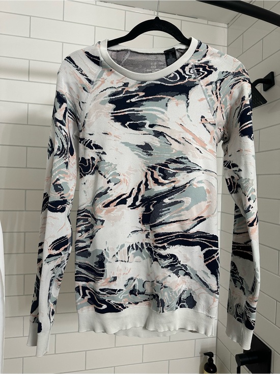 Sweaty Betty Sweaters - Women’s Abstract Print Long-Sleeve Sweaty Betty long sleeve - White/Blush/Navy